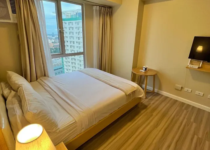 Hotel Serene Minimalist In It Park Cebu